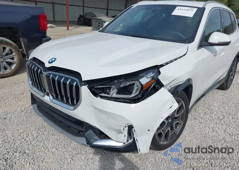 2025 BMW X1 xDrive28I z USA, uszkodzony, nr VIN WBX73EF02S5288770